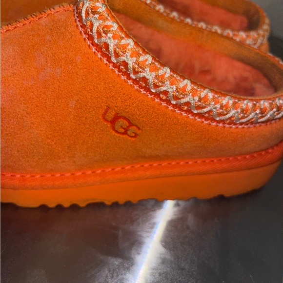 Kids Ugg Slippers - Picture 4 of 6